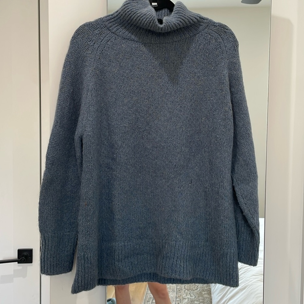 Oversized cowl neck blue wool Aritzia sweater size small